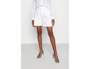 Missguided LONGLINE - Jeans Shorts - white/weiß
